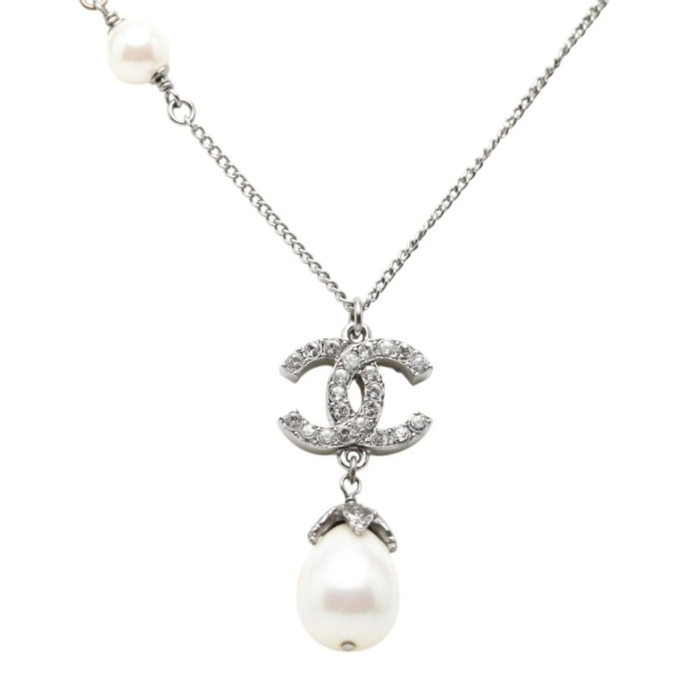 CHANEL Silver Pearl Necklace